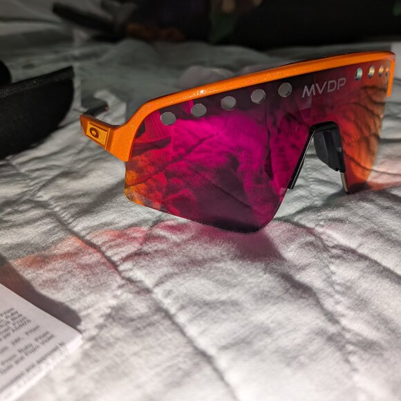 NEW Oakley SUTRO LITE SWEEP MVDP Orange Sparkle PRIZM Road Lens Sunglass NWT - Picture 2 of 9